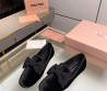 Женские бархатные мокасины Miu Miu 2023 черные с бантами