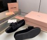 Женские бархатные мокасины Miu Miu 2023 черные с бантами