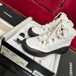 Женские комбинированные ботинки Chanel 2023 белые