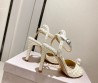 Женские кожаные босоножки Jimmy Choo 2023 молочные с бусинами