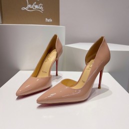 Женские кожаные туфли Christian Louboutin 2024 бежевые лакированные