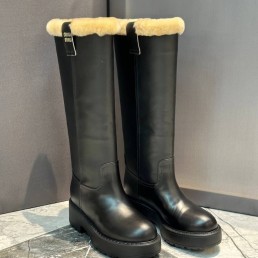 Женские кожаные сапоги Miu Miu 2023 черные на меху