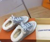 Женские комбинированные кроссовки Louis Vuitton 2023 серые с мехом