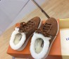 Женские комбинированные кроссовки Louis Vuitton 2023 коричневые с мехом