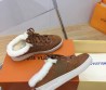 Женские комбинированные кроссовки Louis Vuitton 2023 коричневые с мехом