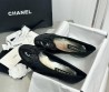 Женские кожаные балетки Chanel 2023 черные с лакированным носом