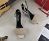 Женские кожаные босоножки Saint Laurent 2023 бежевые с мехом
