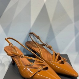 Женские кожаные туфли Miu Miu 2023 коричнево-рыжие лакированные
