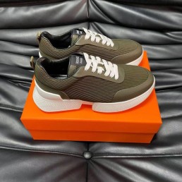 Мужские комбинированные кроссовки Hermes 2024 зеленые