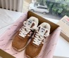 Женские замшевые кроссовки New Balance x Miu Miu 2023 коричневые