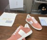 Женские замшевые кроссовки Christian Dior 2023 оранжевые