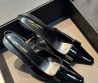 Женские лакированные туфли Saint Laurent 2023 черные