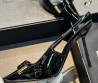 Женские лакированные туфли Saint Laurent 2023 черные