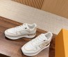 Женские кожаные кроссовки Louis Vuitton 2023 белые с бежевым