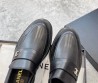 Женские кожаные лоферы Chanel 2023 черные с прострочкой