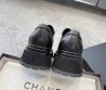 Женские кожаные лоферы Chanel 2023 черные с прострочкой