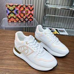 Женские кожаные кроссовки Louis Vuitton 2023 белые с бежевыми вставками