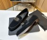 Мужские замшевые туфли Dolce & Gabbana 2024 черные с золотым логотипом