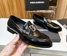 Мужские кожаные лоферы Dolce & Gabbana 2024 черные с серебристым логотипом глянцевые
