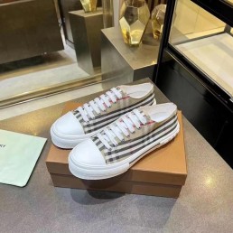 Мужские текстильные кеды Burberry 2024 бежевые в клетку
