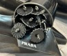 Женские кожаные туфли Prada 2024 черные с цветами на носке