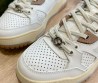 Женские кожаные кроссовки Gucci 2024 со вставками из каучука белые с коричневым