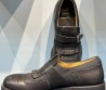 Женские кожаные туфли Miu Miu 2024 черные с перфорацией