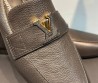 Женские кожаные лоферы Louis Vuitton 2024 черные с эмблемой в стразах