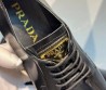 Женские кожаные ботинки Prada 2024 черные на шнурках лакированные