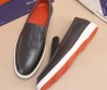 Мужские кожаные лоферы Santoni 2024 серые