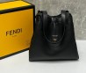 Женская кожаная сумка Fendi 2024 черная 27х25х12