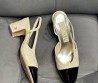 Женские кожаные босоножки Chanel 2024 молочные с черным носом