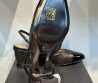 Женские кожаные босоножки Chanel 2024 черные с лакированным носом
