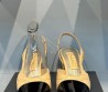 Женские кожаные босоножки Chanel 2024 бежевые с лакированным носом