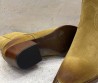 Женские замшевые казаки Celine 2024 горчичные