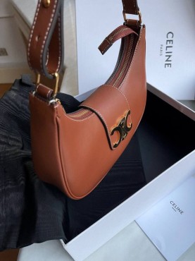 Женская кожаная сумка Celine 2024 коричневая с логотипом