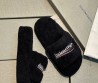 Женские меховые шлепанцы Balenciaga 2024 черные