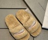 Женские меховые шлепанцы Balenciaga 2024 бежевые