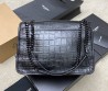 Женская кожаная сумка Saint Laurent 2024 Niki черная 21х16х7,5