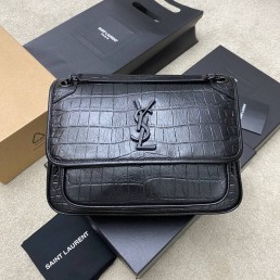 Женская кожаная сумка Saint Laurent 2024 Niki черная 21х16х7,5