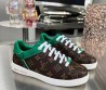Женские кожаные кроссовки Louis Vuitton 2024 коричневые с принтом с зеленой канвой
