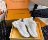 Женские комбинированные кроссовки Louis Vuitton 2024 Run 55 белые