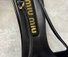Женские кожаные туфли Miu Miu 2024 черные лакированные каблук 5,5 см