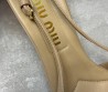 Женские кожаные туфли Miu Miu 2024 бежевые лакированные каблук 5,5 см