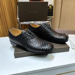 Мужские кожаные ботинки Bottega Veneta 2024 под плетение черные