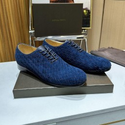 Мужские замшевые ботинки Bottega Veneta 2024 под плетение синие