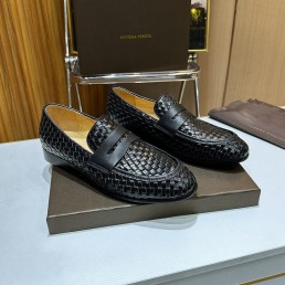 Мужские кожаные лоферы Bottega Veneta 2024 под плетение черные