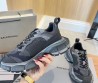 Женские комбинированные кроссовки Balenciaga 2024 с эффектом потертости черные с серым