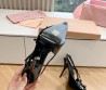 Женские кожаные туфли Miu Miu 2024 черные лакированные каблук 10 см