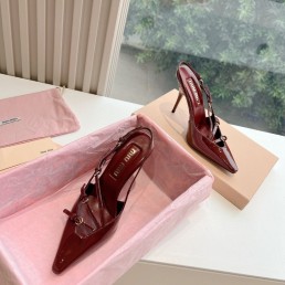 Женские кожаные туфли Miu Miu 2024 бордовые лакированные каблук 10 см
